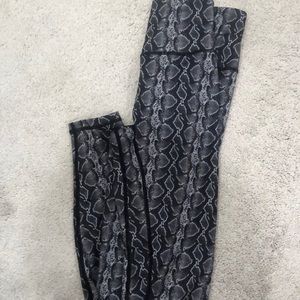 TYC scrunch legging